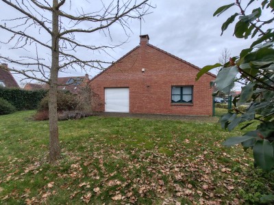 RARE! Plain pied individuel avec jardin 450m, 2 chambres, garage et parking. Adapt aux personnes  mobilit rduite.