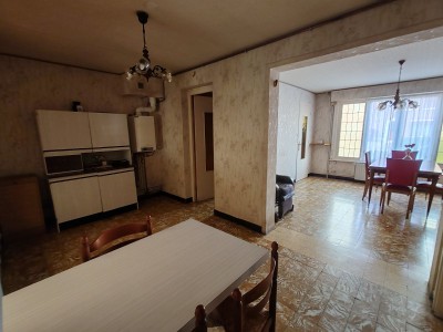 Maison type Btir  rnover, 3 chambres, beau jardin