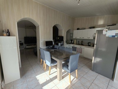 Maison de village, 2 chambres, jardin plein sud, garage vélo/moto