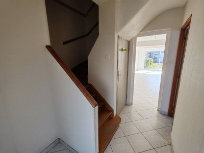 FACHES MAIRIE: maison b�tir de 1955, 4 chambres, jardin et garage, cave