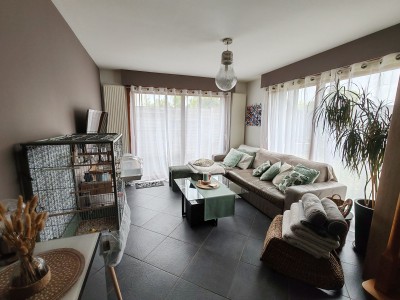 Maison rnove avec jardin, garage, 3 chambres et un bureau