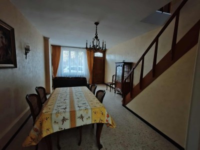 Maison de ville  rnover, 3 chambres, cave, grenier
