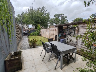 Maison 2 chambres, bureau, jardin.