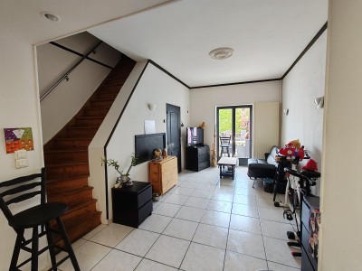 1930 rnove, 2 chambres, bureau, jardin et place de parking privative