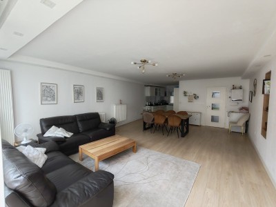 Maison familiale 4 chambres, jardin et parking en centre ville
