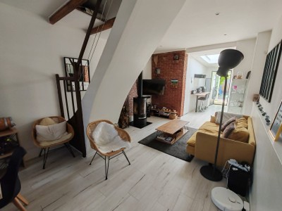 Jolie 1930 rénovée avec goût, 3 chambres, jardin, quartier calme et agréable
