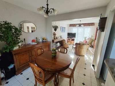 Centre ville, maison 3 chambres, jardin, garage, parking, buanderie