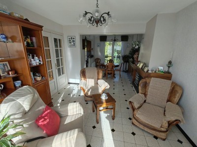 Centre ville, maison 3 chambres, jardin, garage, parking, buanderie