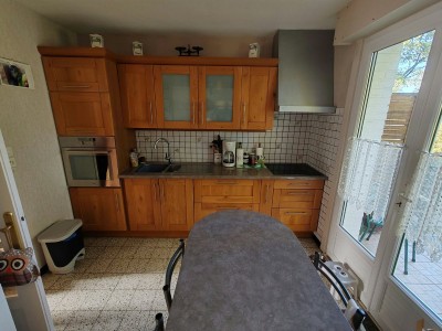 Centre ville, maison 3 chambres, jardin, garage, parking, buanderie