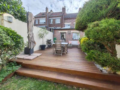 Superbe 1930 au cachet prserv, 4 chambres, grand jardin et garage dans un quartier recherch entre VAUBAN et LOOS