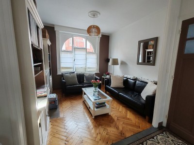 Superbe 1930 au cachet prserv, 4 chambres, grand jardin et garage dans un quartier recherch entre VAUBAN et LOOS