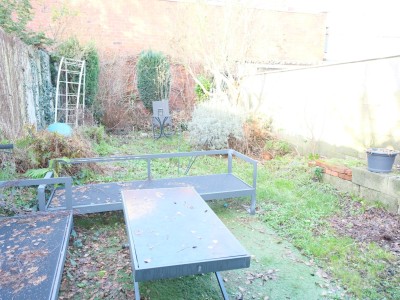 LOMME Mtro mitterie: 1930 avec jardin, grenier amnageable, cave.