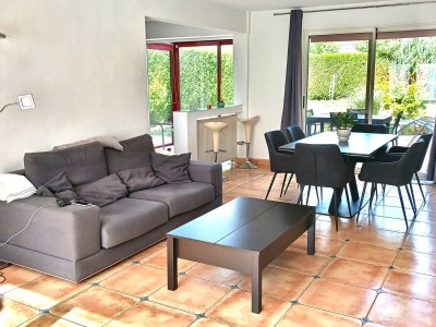Maison au calme avec jardin et garage  Templemars proche Lille
