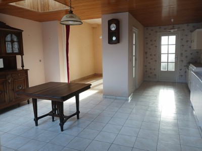 Maison de ville à vendre Templemars – 95m² avec cachet et extérieur au calme