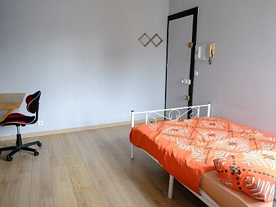 Studio A LOUER - LILLE Proximité métro Cormontaigne - 20.2 m2 - 525 &euro; charges comprises par mois