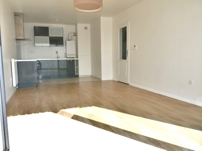  vendre : Appartement lumineux 1 chambre avec balcon, parking priv - Neuville-en-Ferrain
