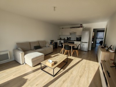 Appartement type 3, balcon, 2 places de parking. vendu lou�