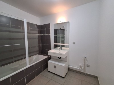 APPARTEMENT T3 A VENDRE - LOOS - 64 m2 - 192 000 &euro;