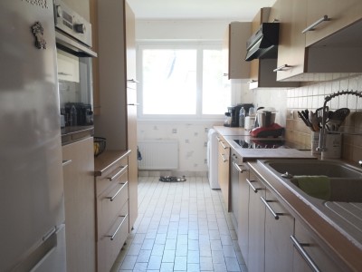 Appartement Type 4 avec garage dans une rsidence scurise  Loos