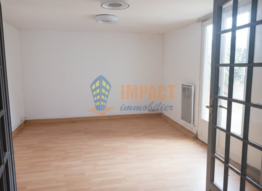 Immeuble de rapport 2 lots � Templemars centre � 219 000 �