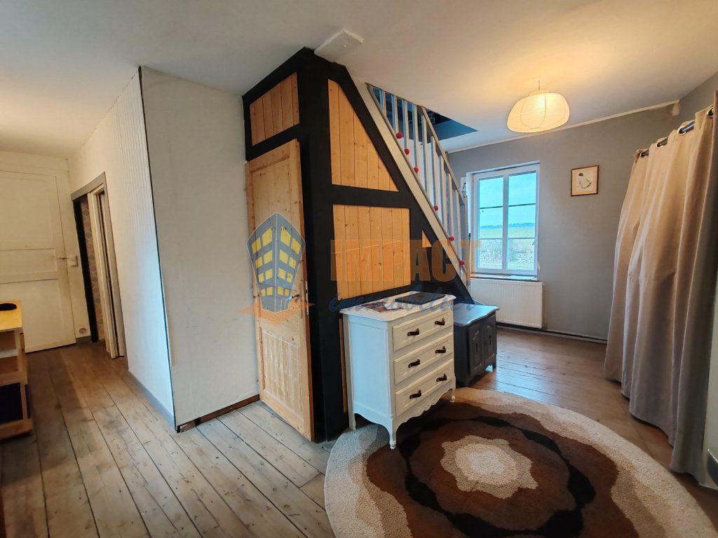 Grande maison familiale 6 chambres, beau jardin plein sud et garage.