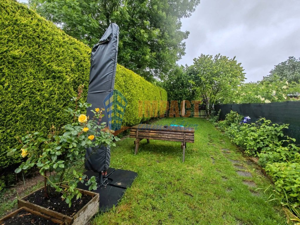 Maison de village, 2 chambres, jardin, parking 2 voitures