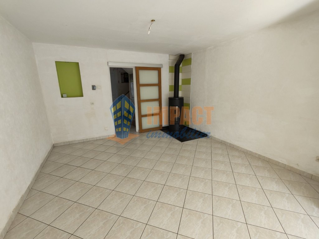 FACHES MAIRIE: maison b�tir de 1955, 4 chambres, jardin et garage, cave