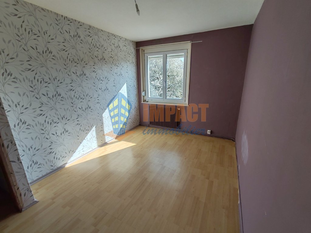 FACHES MAIRIE: maison b�tir de 1955, 4 chambres, jardin et garage, cave