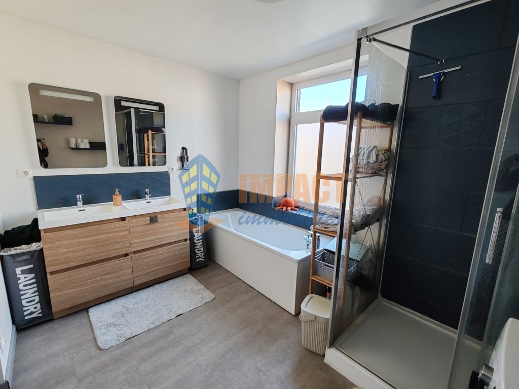 Maison r�nov�e 3 chambres, jardin et garage