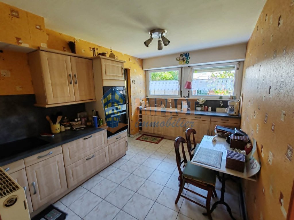 MAISON FAMILIALE 5 CHAMBRES, JARDIN, GARAGE, PARKING