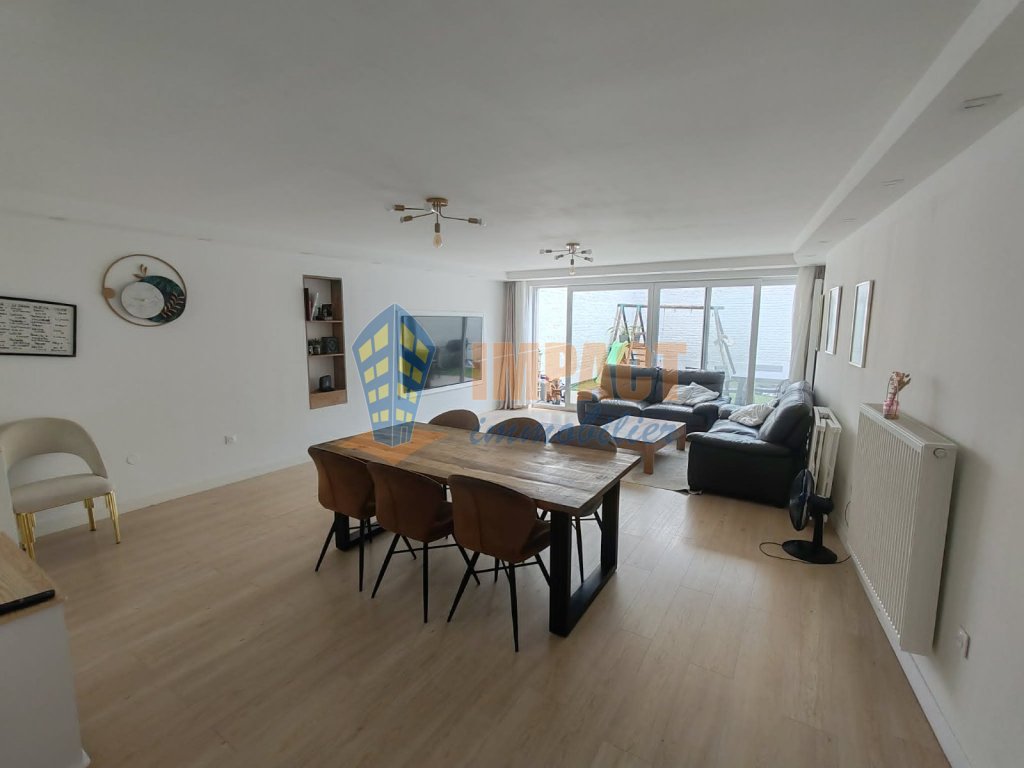 Maison familiale 4 chambres, jardin et parking en centre ville
