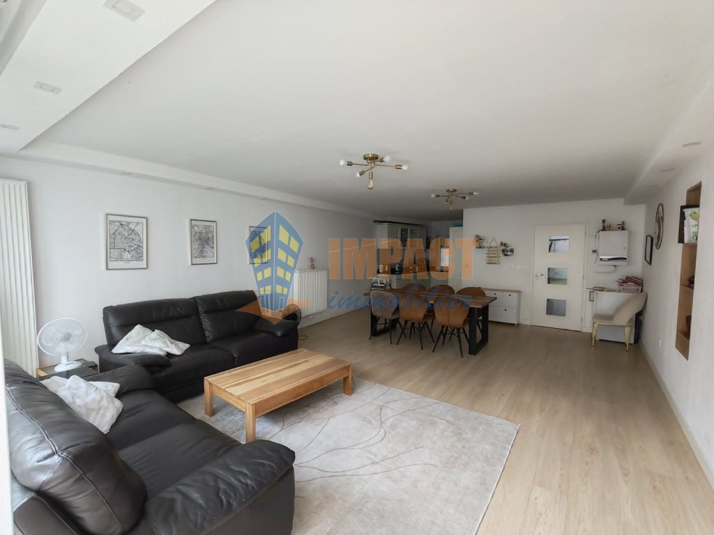 Maison familiale 4 chambres, jardin et parking en centre ville
