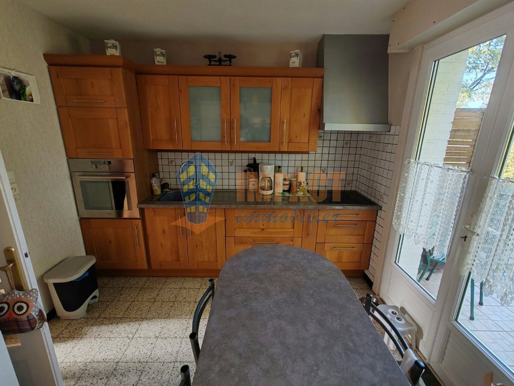 Centre ville, maison 3 chambres, jardin, garage, parking, buanderie