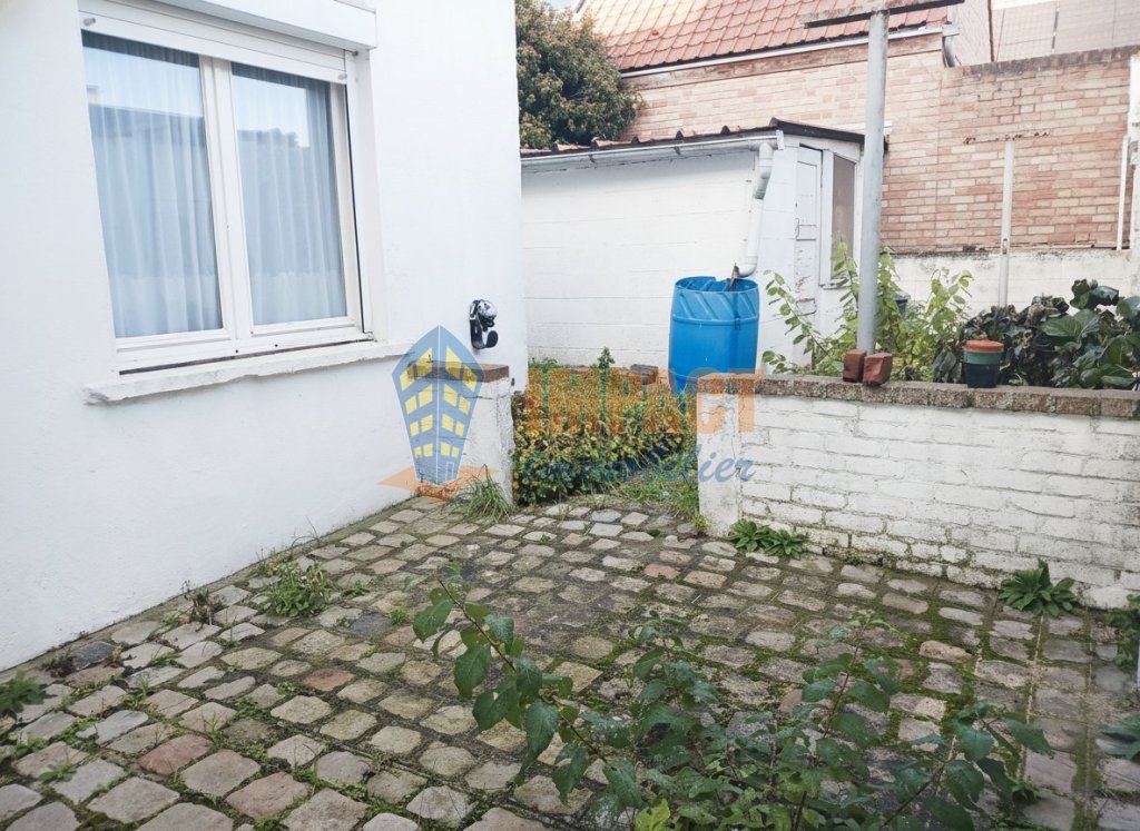 Maison de ville � vendre Templemars � 95m� avec cachet et ext�rieur au calme