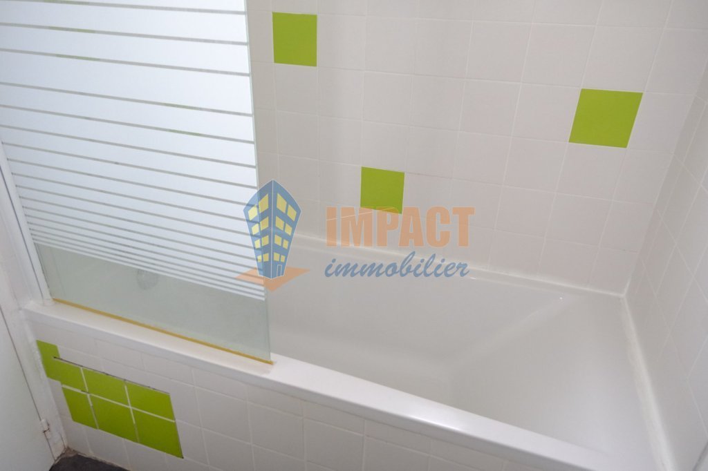 Studio A LOUER - LILLE Proximité métro Cormontaigne - 20.2 m2 - 525 &euro; charges comprises par mois