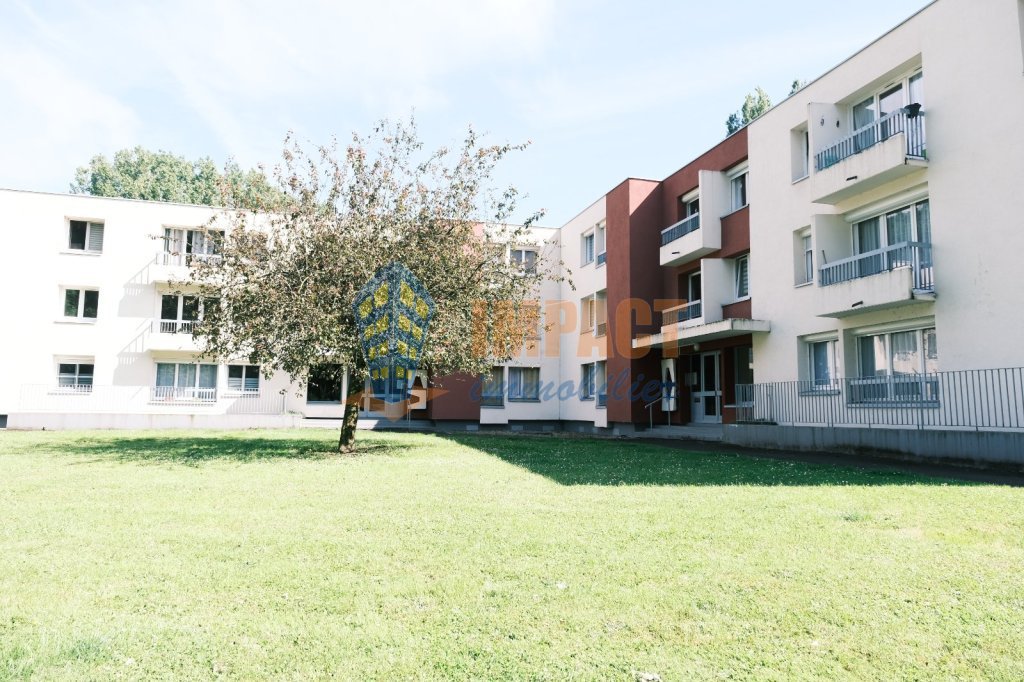 Appartement T2 meublé au 1er étage dans résidence sécurisée avec place de parking