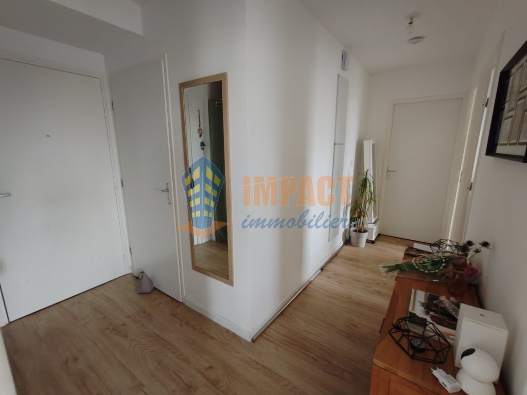 Appartement T3 en centre village vendu lou