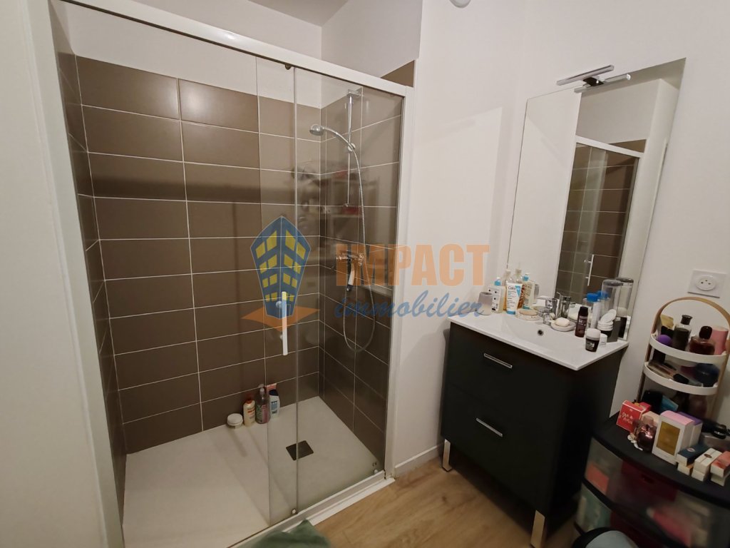 Appartement T3 en centre village vendu lou