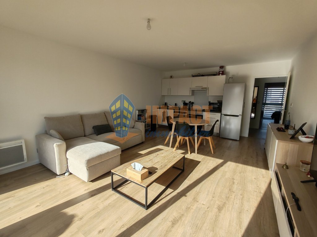 Appartement type 3, balcon, 2 places de parking. vendu lou�