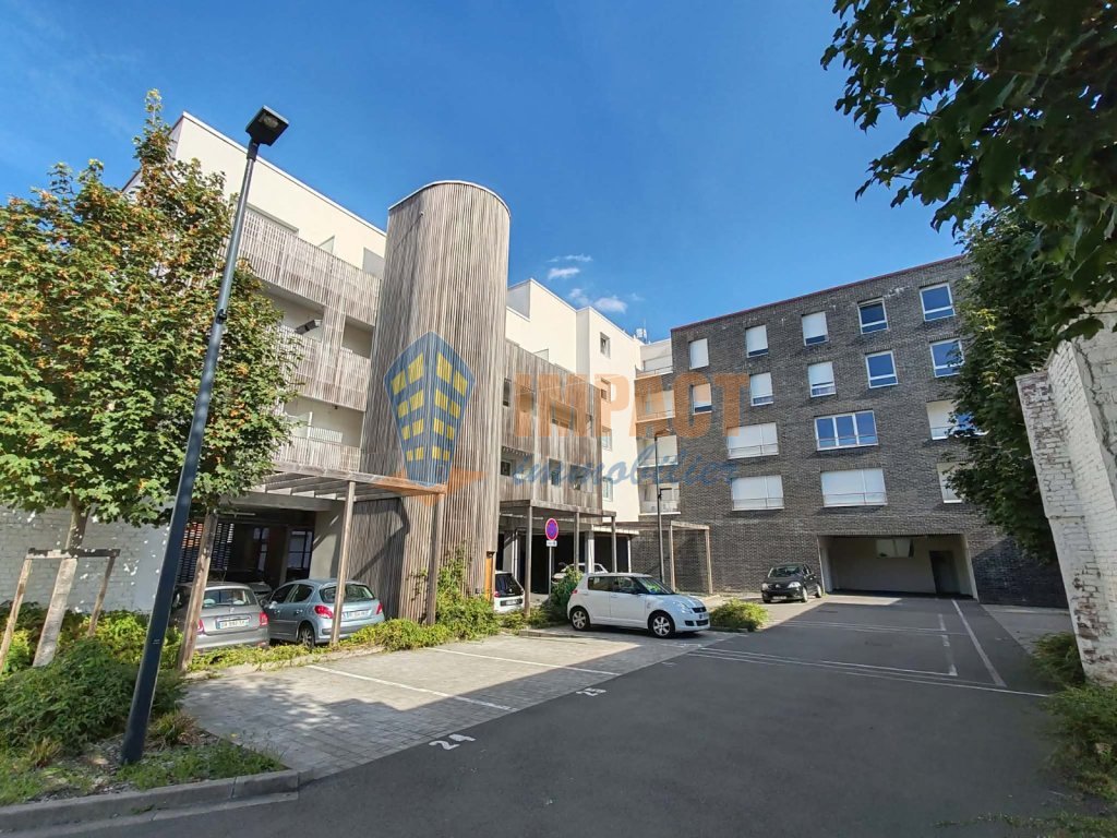 LIILE FAUBOURG D ARRAS: Appartement de 2020, 3 chambres avec terrasse